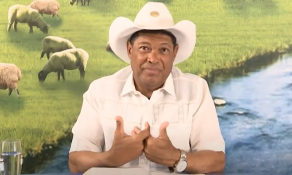 Pastor Valdemiro pede R$ 10 milhões a fieis para quitar atrasos em TV