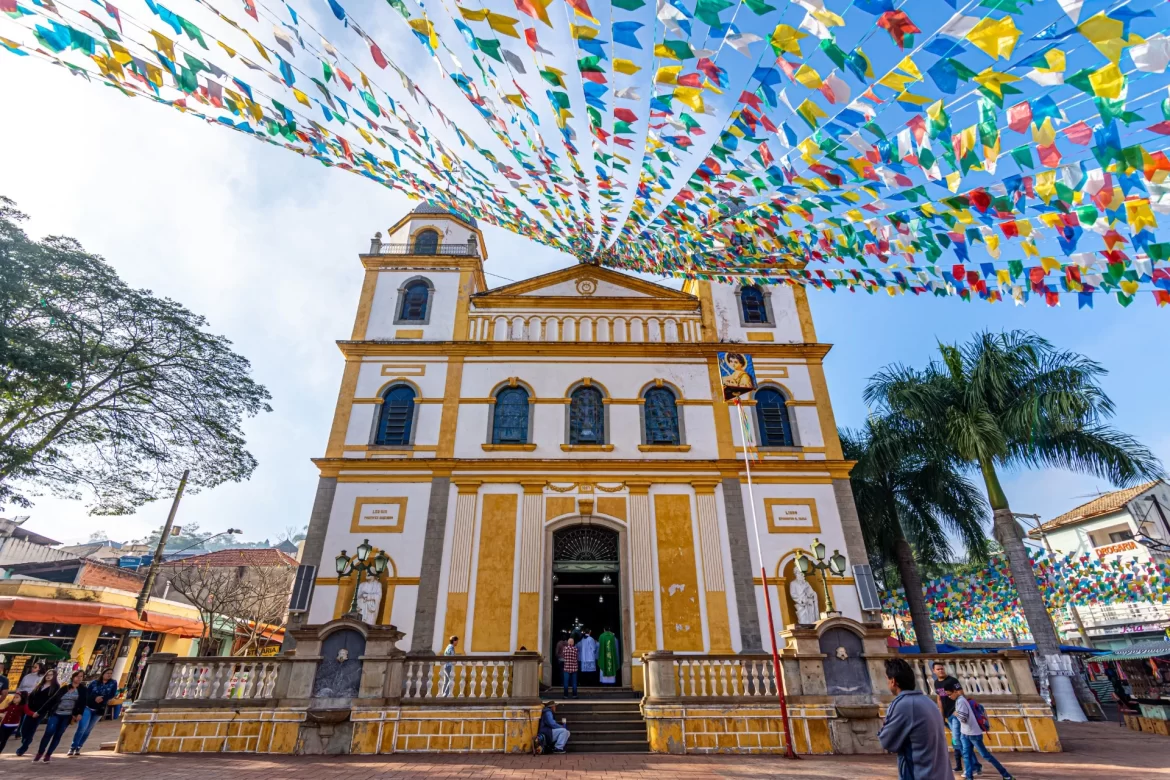 Berço do samba paulista, Pirapora do Bom Jesus espera reunir mais de 25 mil foliões neste carnaval