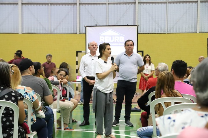 Prefeitura de Barueri entrega termo de quitação de débitos para 350 famílias do Mirante dos Altos