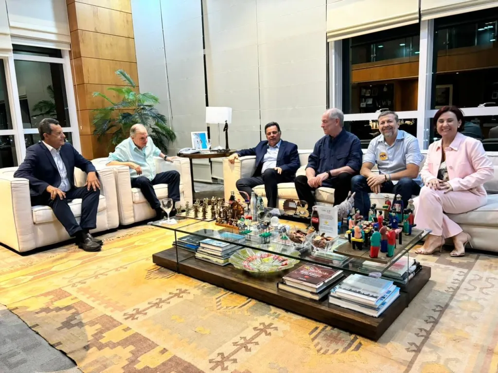 Marconi Perillo e Ciro Gomes articulam federação entre PSDB e PDT