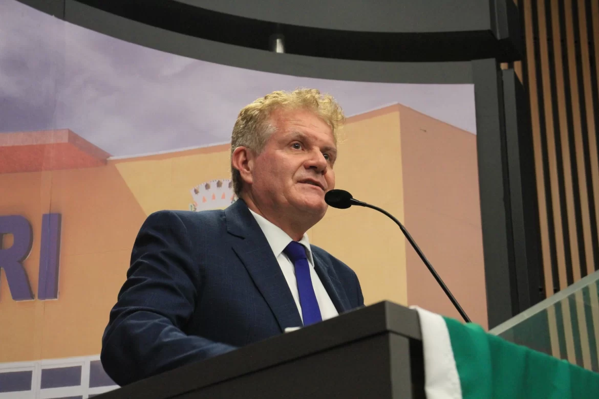 “Não quero estar no lugar que já estive, não quero estar num lugar que destrói”, disse Dr. Antônio