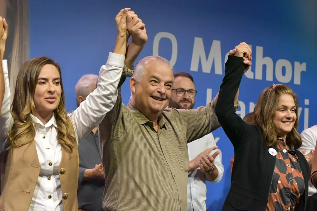 Ao lado de Márcio França, Camila Godói oficializa pré-candidatura à Prefeitura de Itapevi