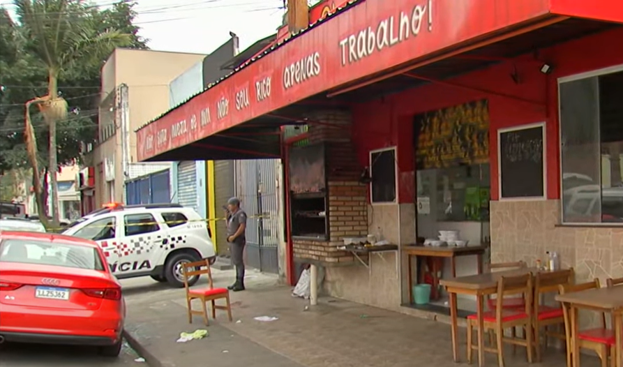 Homem é morto e duas mulheres ficam feridas em churrascaria de Osasco