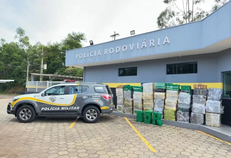 Interceptado na Castello Branco: caminhoneiro levava 1,3 tonelada de maconha para Itapevi