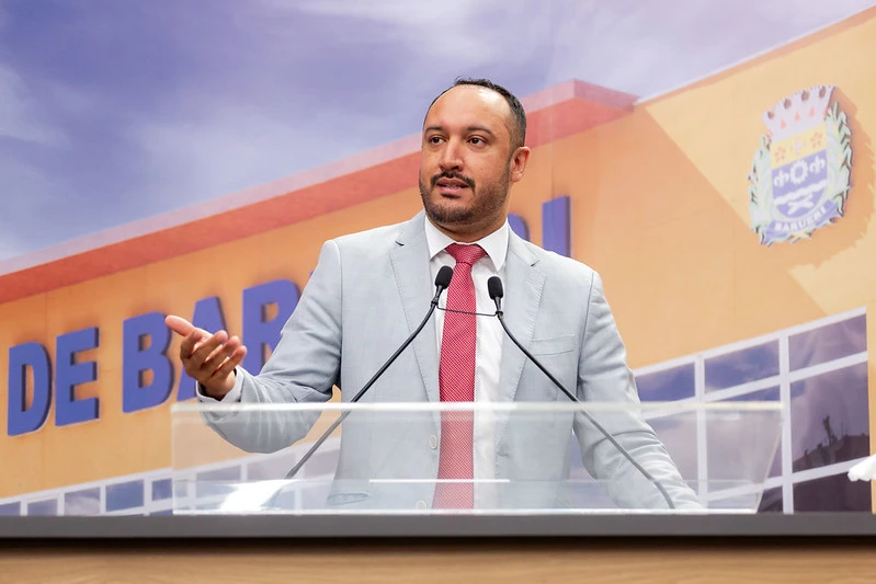 Vereador Rafa Carvalho propõe que Barueri eleja deputado federal próprio em 2026