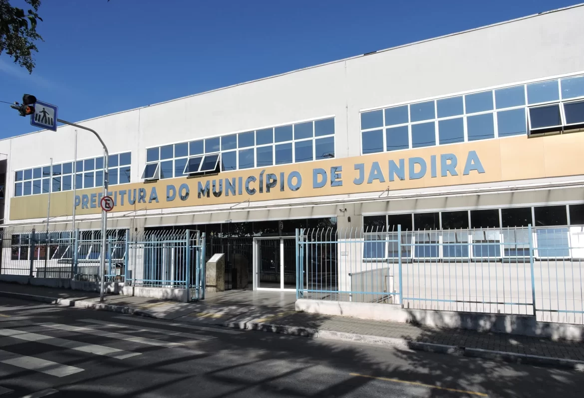 Prefeitura de Jandira abre inscrições para processo seletivo na Saúde e Educação