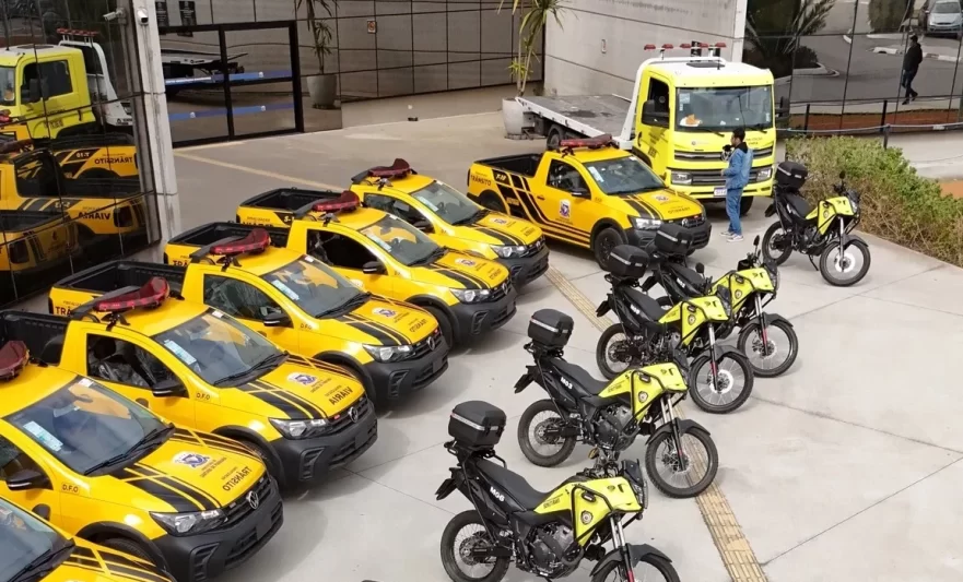 Elvis Cezar realiza maior investimento em segurança viária e entrega novas viaturas em Santana de Parnaíba