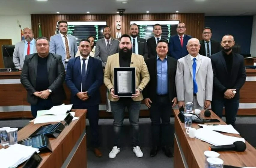 Ricardo Antunes recebe Título de Cidadão Jandirense em sessão solene da Câmara
