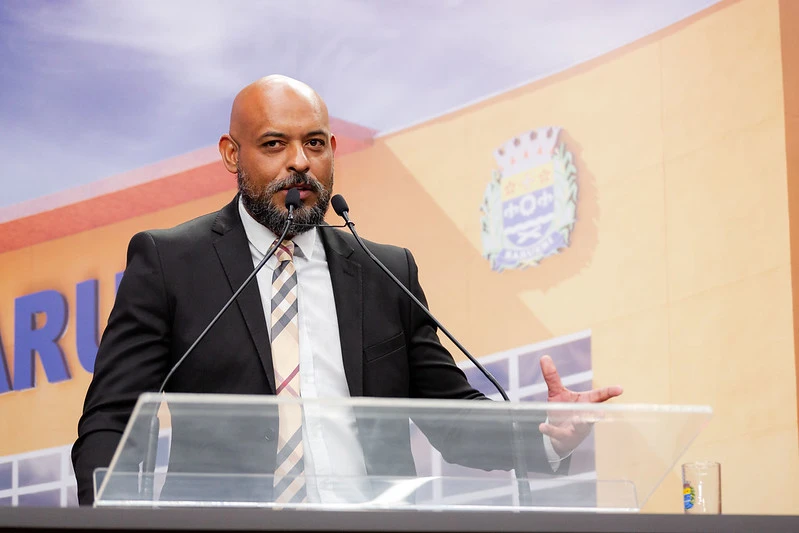 Vereadores de Barueri exaltam decisão do TRE-SP e criticam oposição durante sessão na Câmara