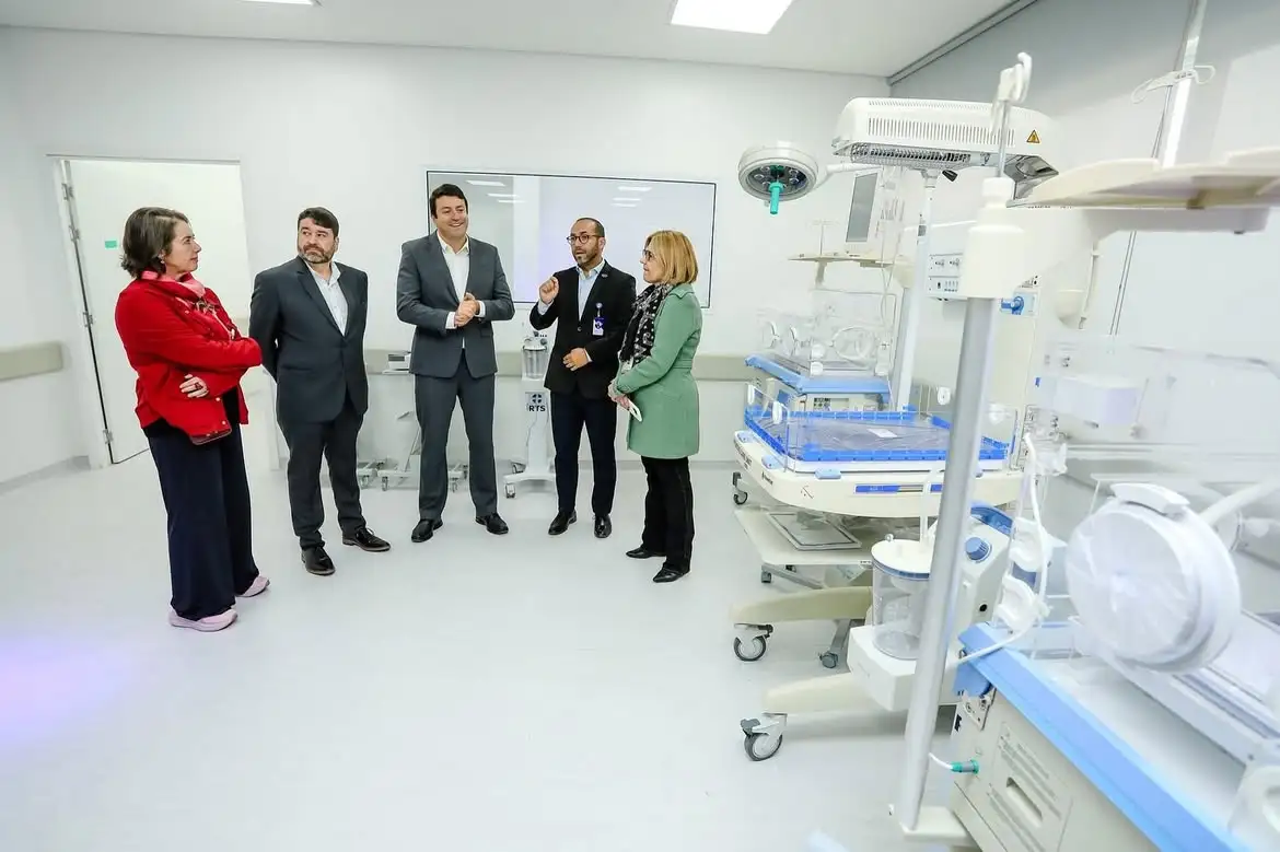 Elvis Cezar oficializa entrega do novo Hospital Municipal de Santana de Parnaíba à Agir Saúde