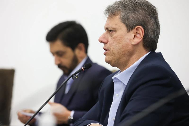 Tarcísio critica Enel e promete barrar renovação de contrato em SP