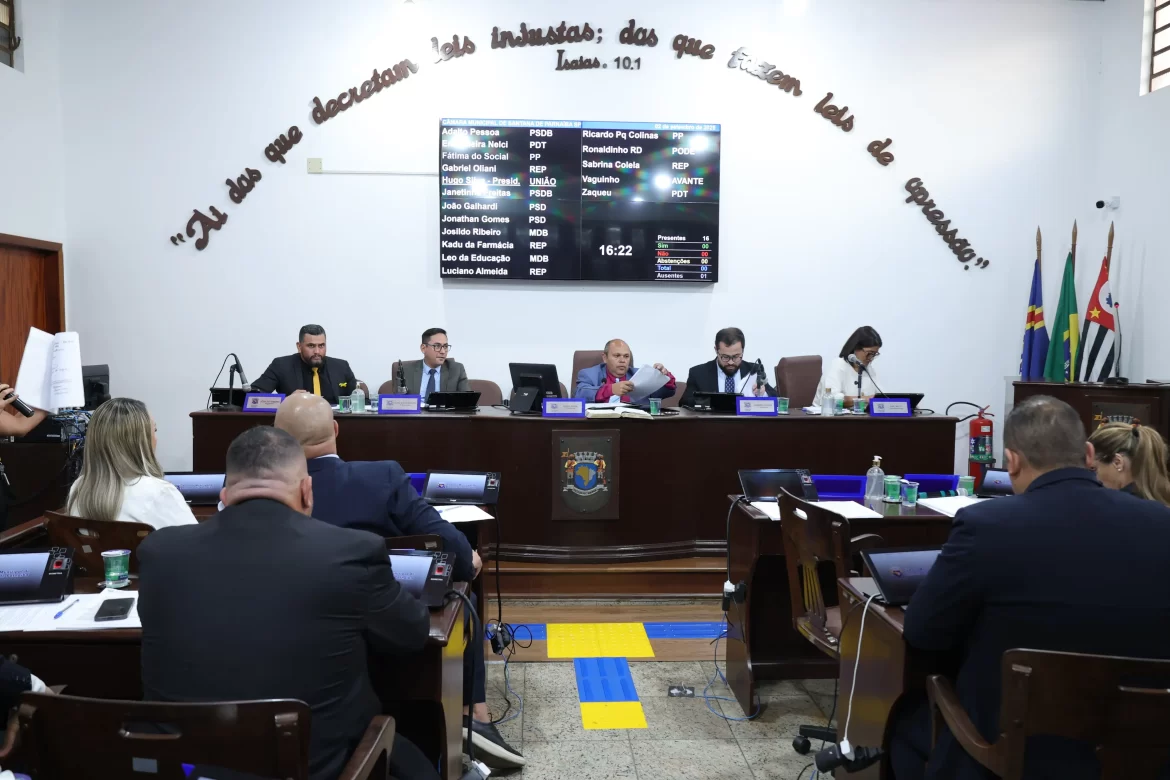 Câmara de Santana de Parnaíba abre concurso com salário de R$ 2,5 mil