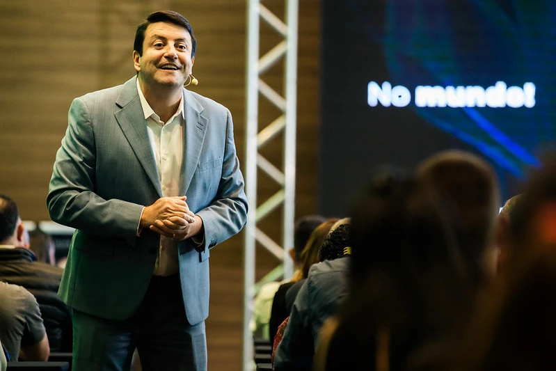 Elvis Cezar inaugura primeira Escola Pública de Empreendedorismo do Brasil em Santana de Parnaíba