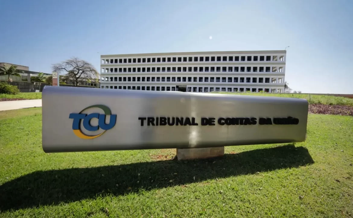 Concurso do TCU oferece 20 vagas e salário de R$ 26 mil; inscrições até 3 de dezembro