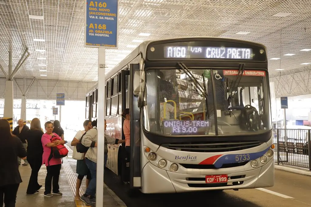 Barueri oferece transporte gratuito nos dias do Enem para facilitar acesso de estudantes