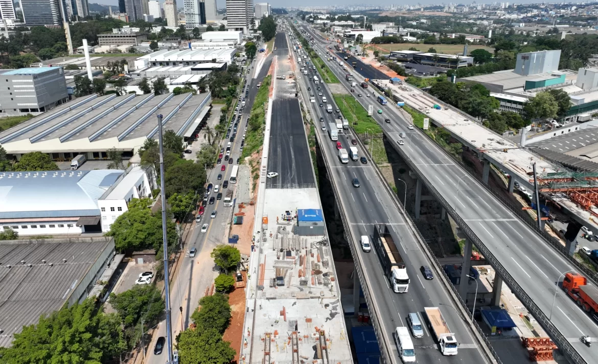 Obra de nova ponte na Castello Branco em Barueri chega a 93% e entra na reta final