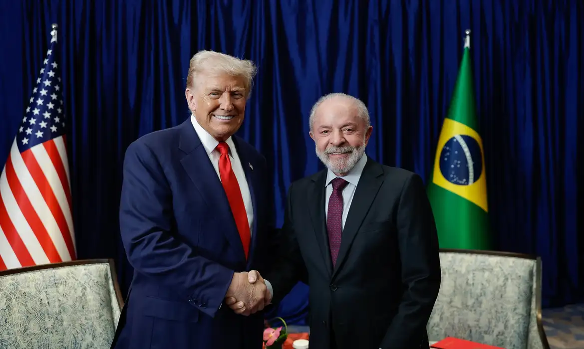 Donald Trump liga para Lula e diz que conversa foi “ótima”