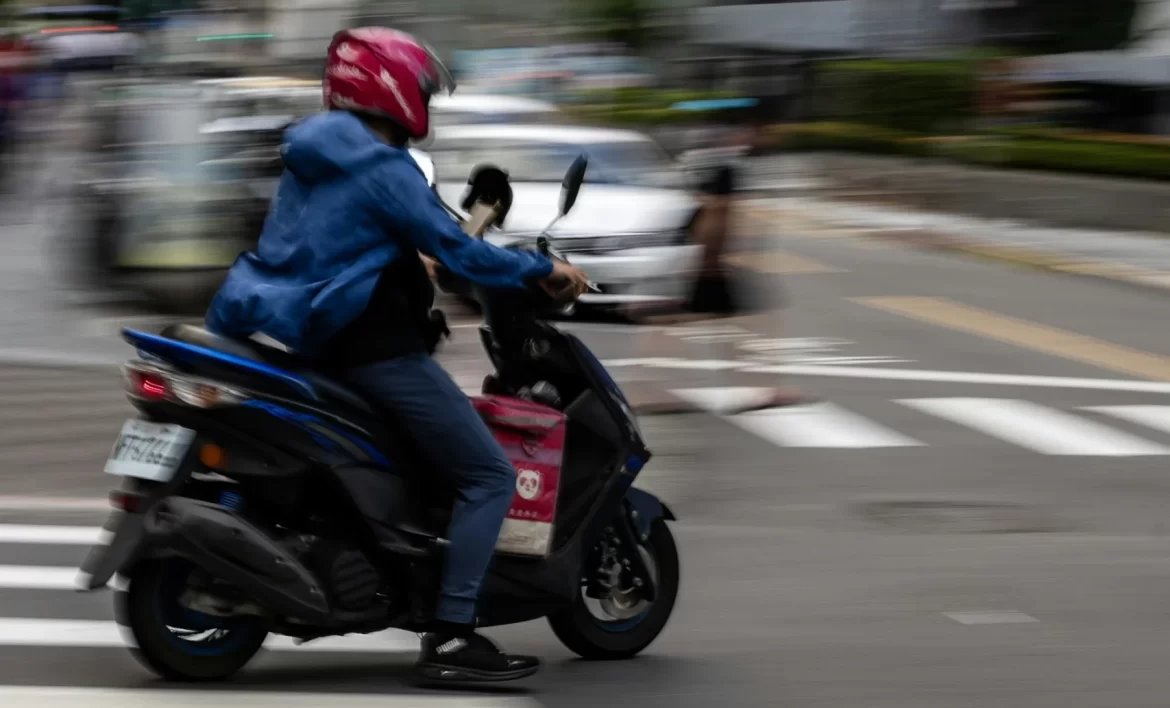 Novas regras para ciclomotores passam a valer em todo o Brasil