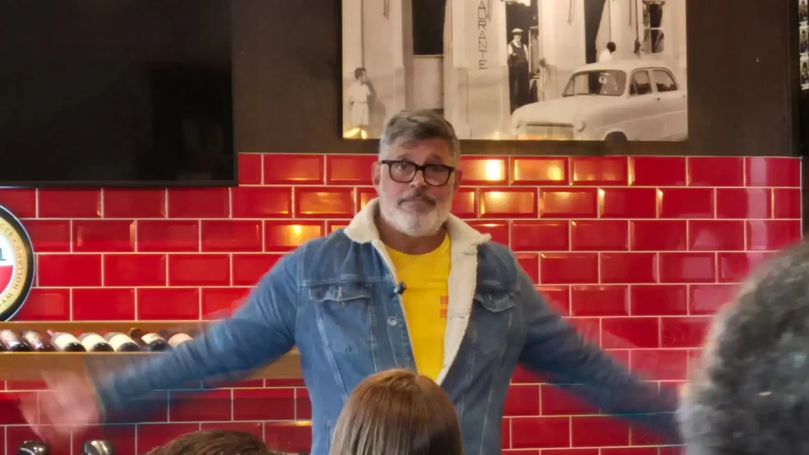 “Continuo como vereador em Cotia”, diz Alexandre Frota ao descartar candidatura em 2026