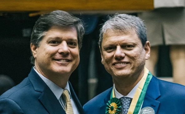 Encontro entre Baleia Rossi e Tarcísio de Freitas consolida aliança do MDB em São Paulo