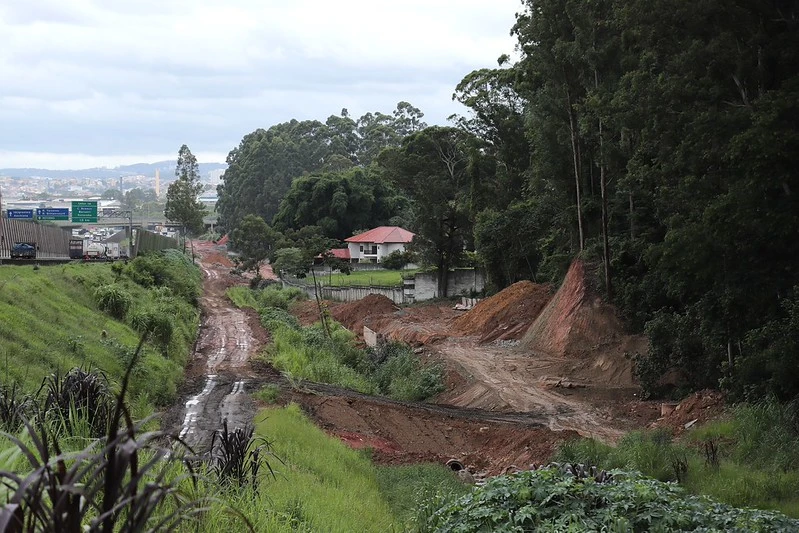 Barueri amplia malha viária e inicia novo acesso entre Tamboré e Parque Imperial