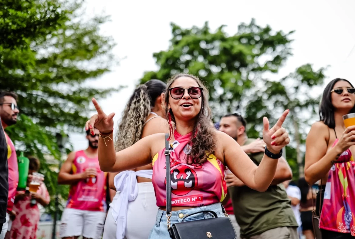 Xodó do Detó retorna ao carnaval de Santana de Parnaíba em grande estilo e reúne milhares de pessoas