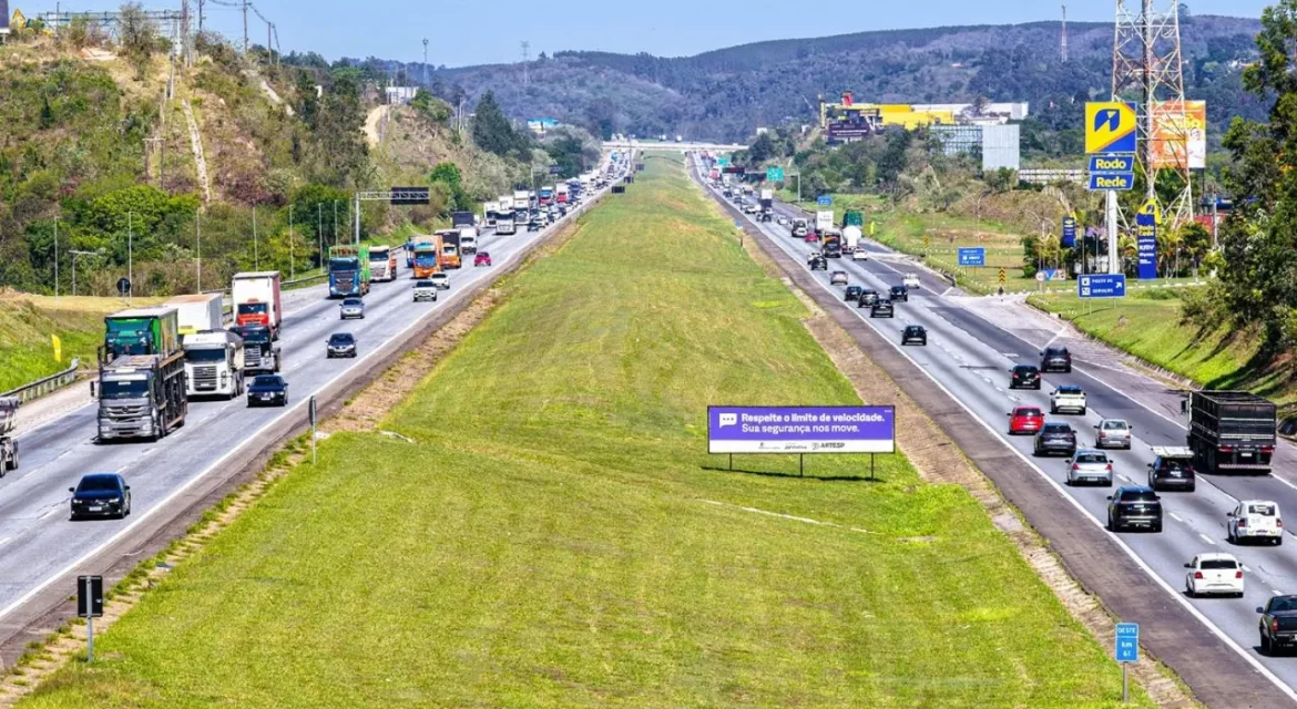 Carnaval 2026 deve levar cerca de 24 milhões de veículos às rodovias de São Paulo