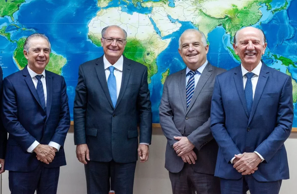 Beto Piteri e Furlan se reúnem com Alckmin e França em Brasília e movimentam cenário político