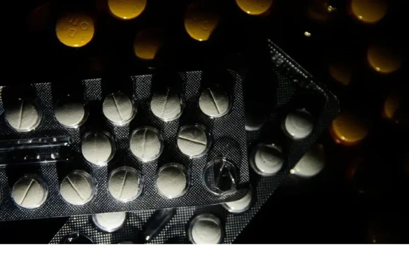 Lote de medicamentos para hipertensão e câncer de mama são suspensos pela Anvisa