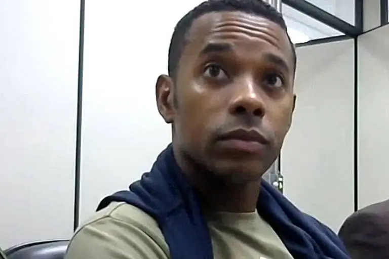 Defesa de Robinho pede ao STF retirada da hediondez de condenação por estupro