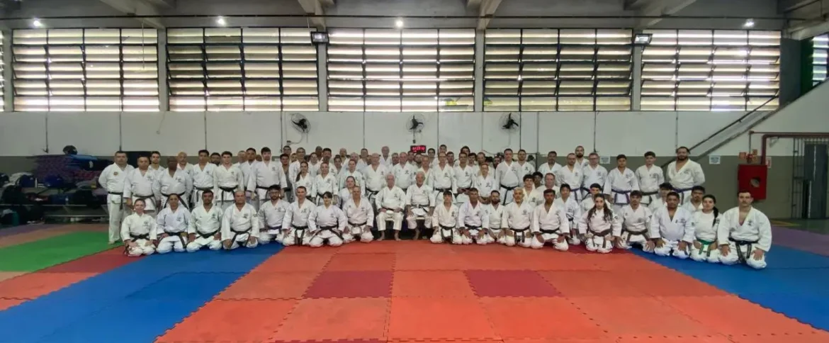 Osasco recebe Seminário Internacional de Karatê Gojuryu com atletas de seis estados