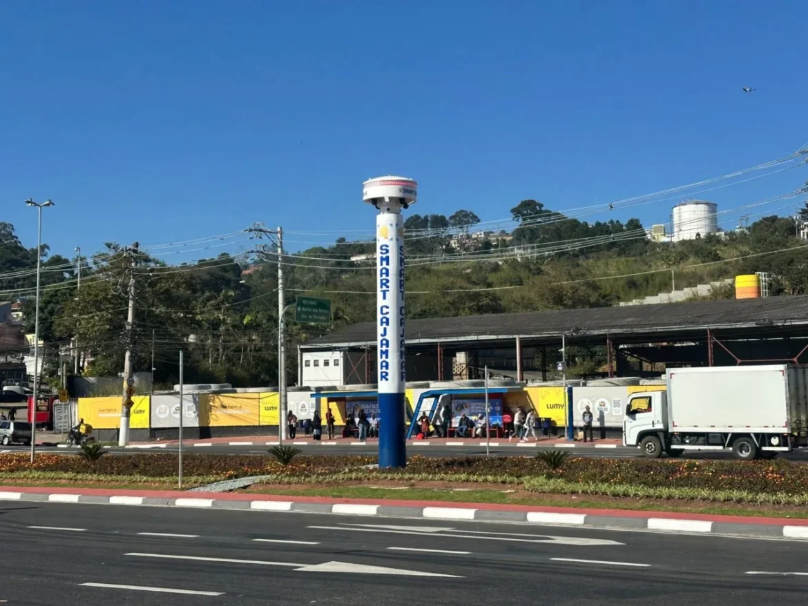 Cajamar amplia monitoramento com novos totens inteligentes de segurança