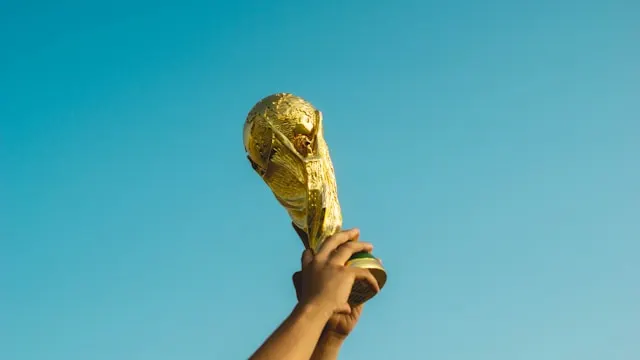 A Copa do Mundo de futebol e as eleições – por Celso Tracco