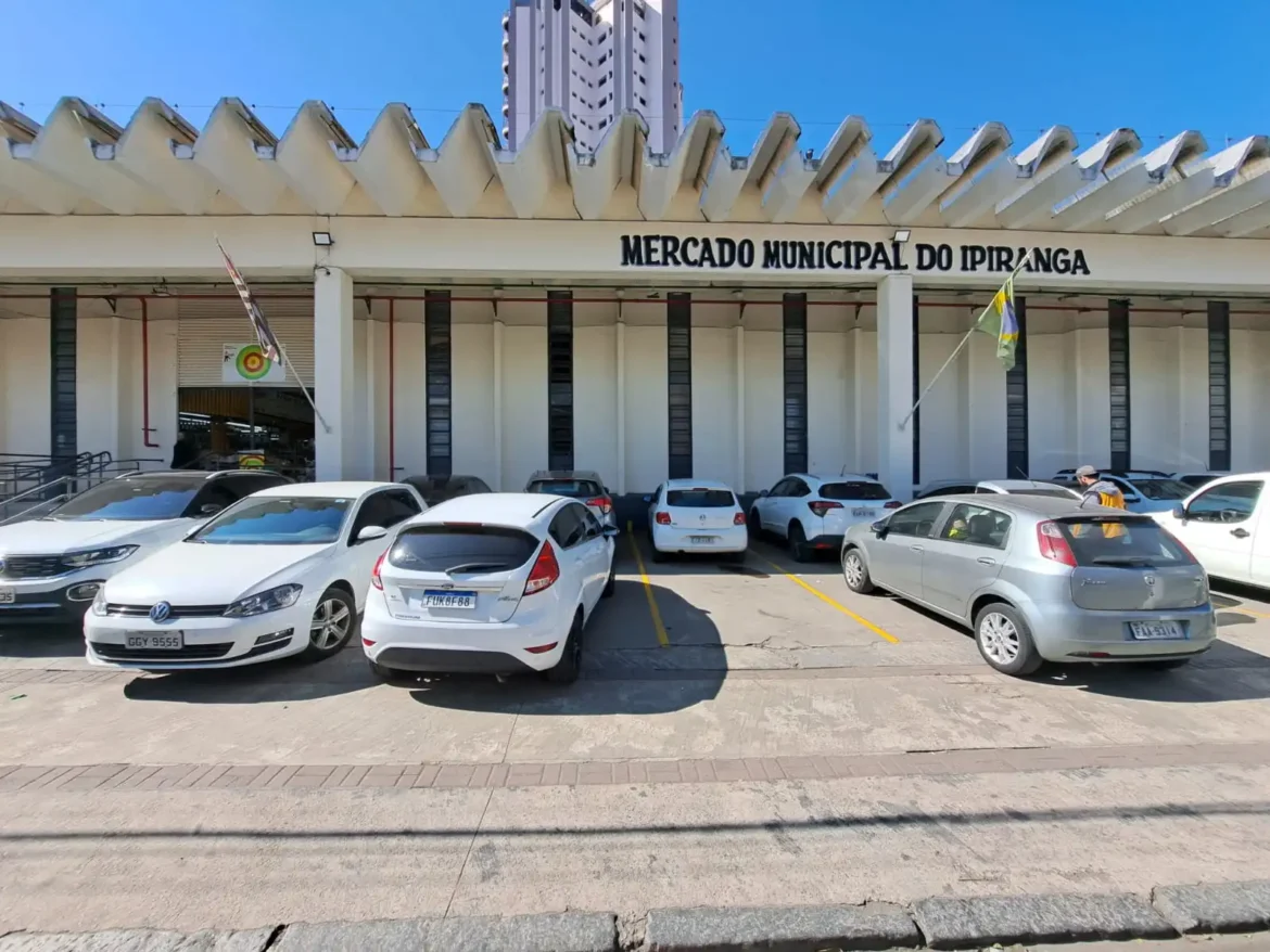 Mercado Municipal do Ipiranga recebe Feira de Livros neste sábado (19)