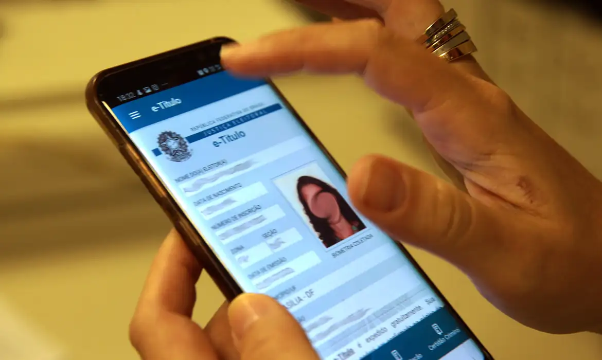 e-Título: eleitor tem até 3 de outubro para validar aplicativo