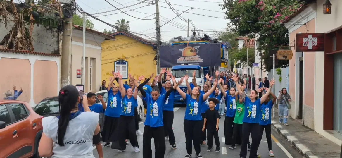 Marcha para Jesus reúne centenas de fiéis em Santana de Parnaíba