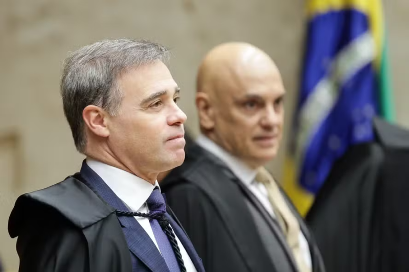 Moraes e Mendonça trocam acusações durante sessão do STF