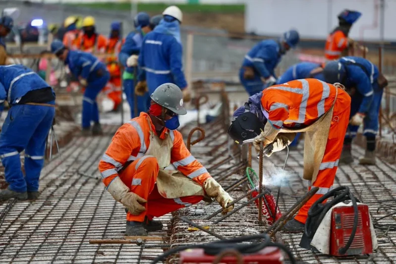 PATs de SP oferecem 899 vagas na construção; veja onde