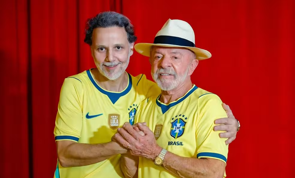 Coordenador da campanha de Lula acusa Flávio de buscar proteção jurídica